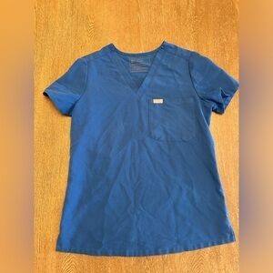 FIGS BLUE CATINA SCRUB TOP - Size XS SKU:477